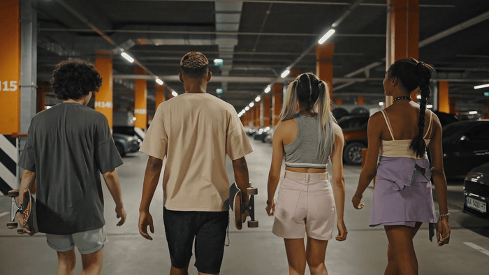 Street Style Inspiration: Global Sunglasses Looks - Lunessa